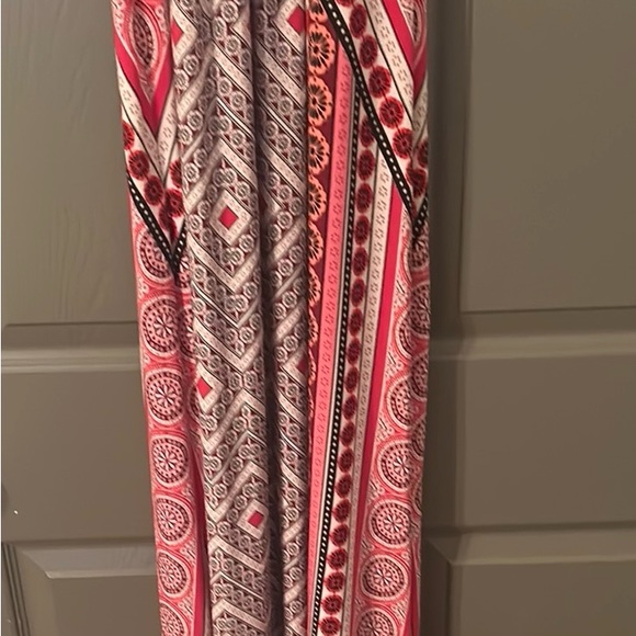 London Times Full Length Halter Dress. U.S. 6 - Picture 5 of 13